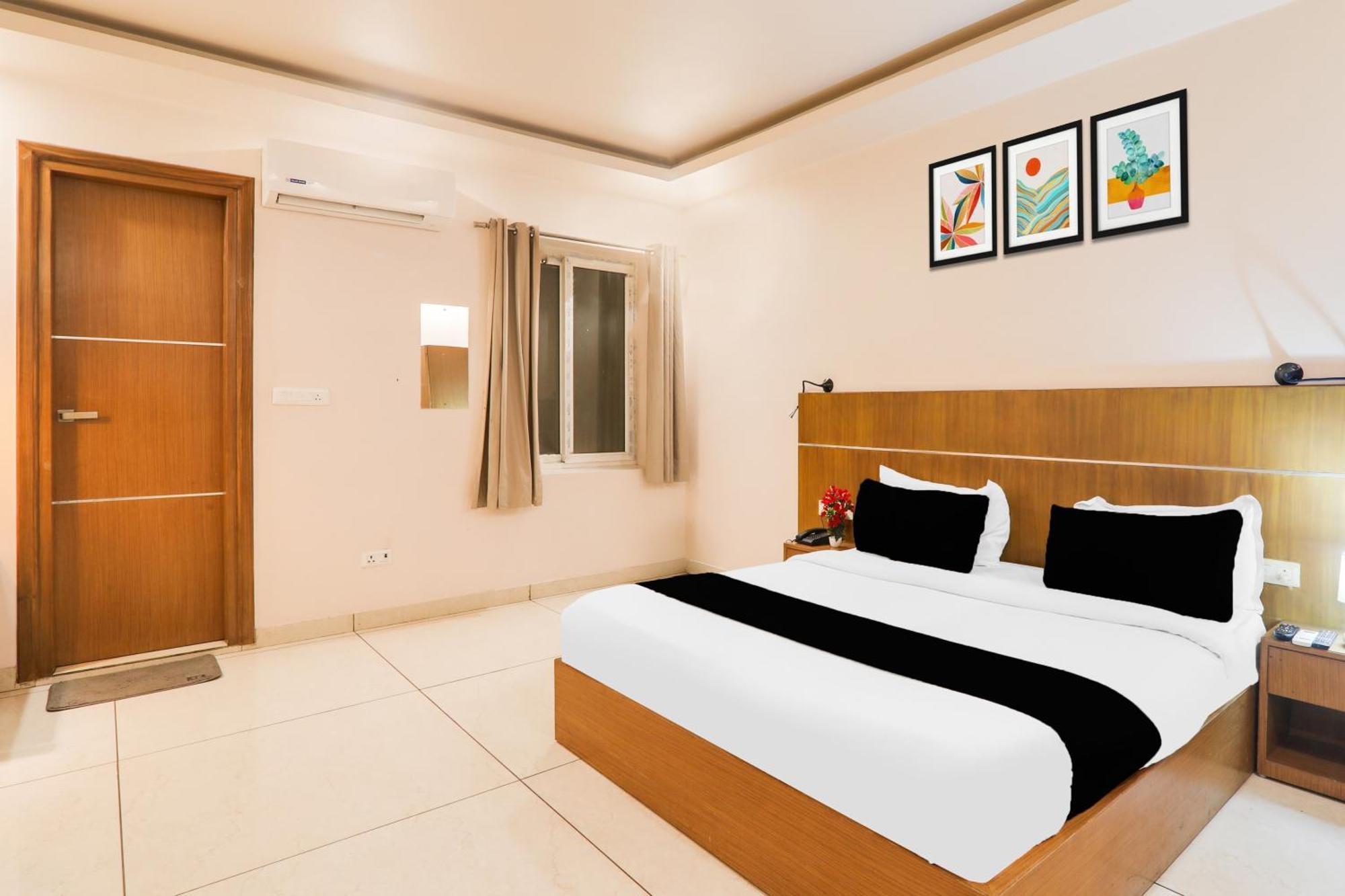 Super Townhouse Viraj Khand Formerly Veridian Inn Chinhat Dış mekan fotoğraf